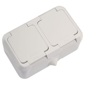 Контакт двоен влагозащитен с капак бял IP44 